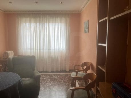 Kaupallinen myytävänä paikassa Pozuelo - 375 000 € (Ref: 9987536)