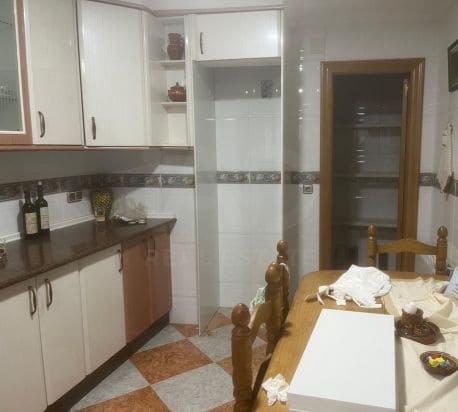 Kaupallinen myytävänä paikassa Pozuelo - 375 000 € (Ref: 9987536)