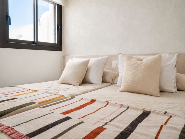 Casa de 2 habitaciones en Dolores en venta con piscina - 295.000 € (Ref: 9987537)