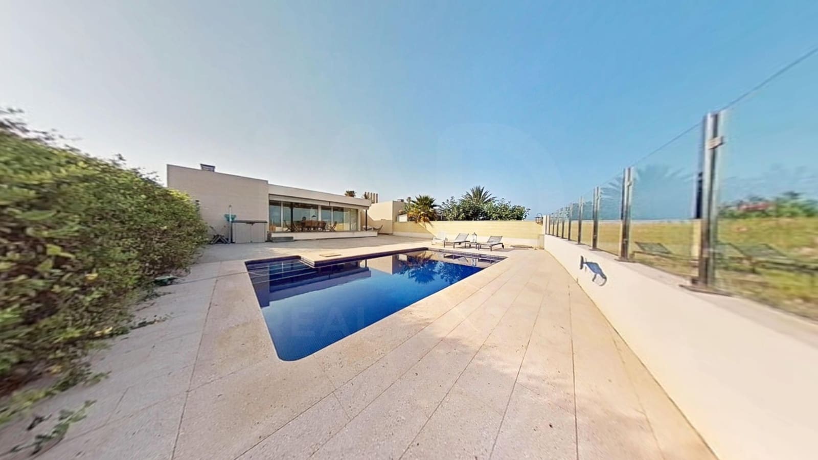 3 soveværelse Byhus til salg i Alicante by med swimmingpool garage - € 599.000 (Ref: 9987540)
