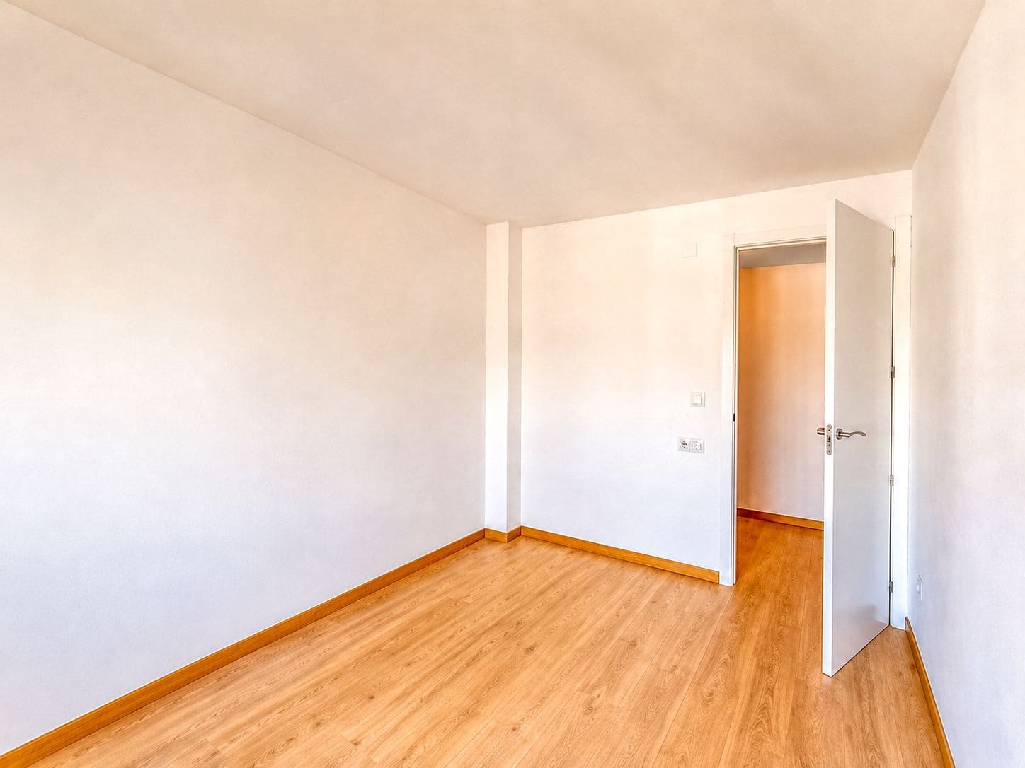 4 sovrum Lägenhet till salu i Alicante stad - 125 000 € (Ref: 9987544)