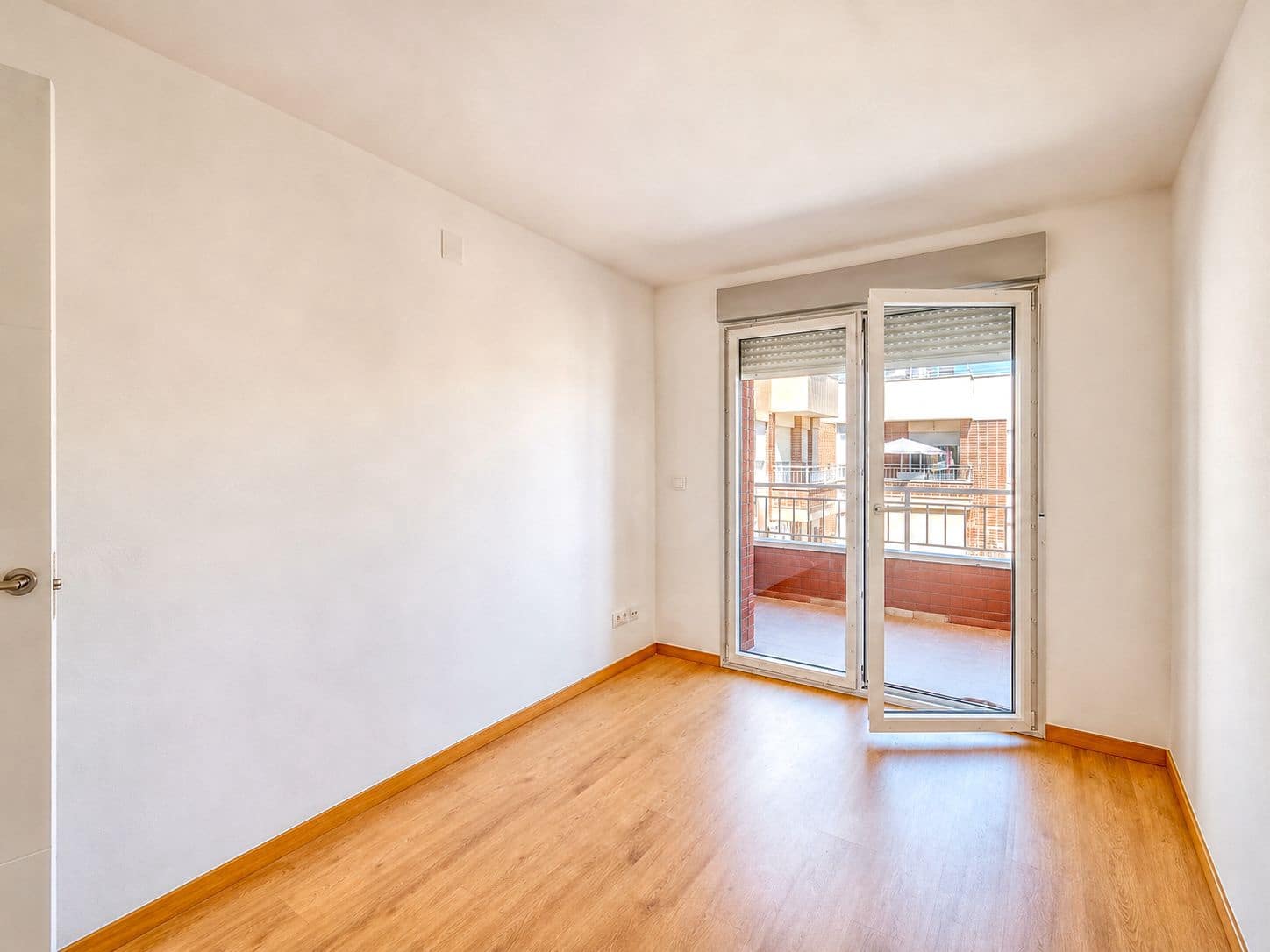 4 sovrum Lägenhet till salu i Alicante stad - 125 000 € (Ref: 9987544)