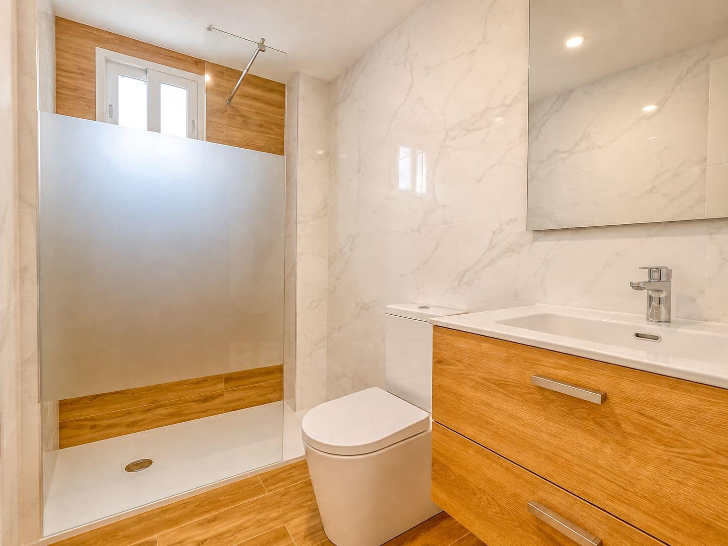 4 sovrum Lägenhet till salu i Alicante stad - 125 000 € (Ref: 9987544)