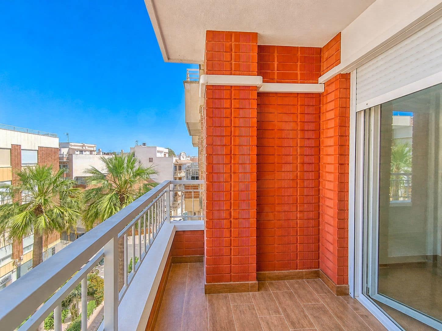 4 sovrum Lägenhet till salu i Alicante stad - 125 000 € (Ref: 9987544)