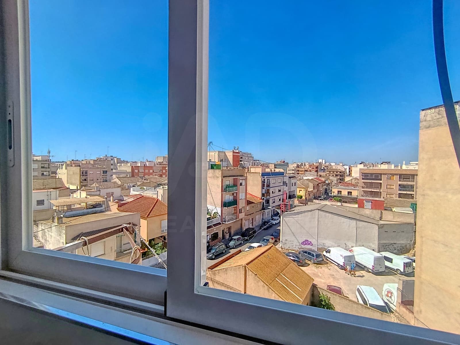 4 sovrum Lägenhet till salu i Alicante stad - 125 000 € (Ref: 9987544)