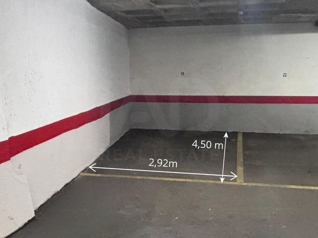 Garasje til salgs i Barrio del Centro, Alicante by - € 35 000 (Ref: 9987547)