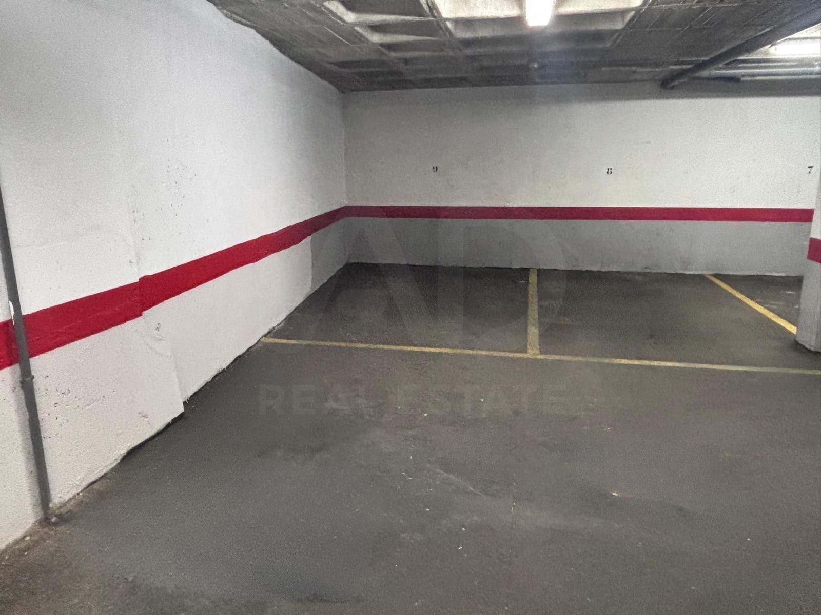 Garage à vendre à Alicante ville - 35 000 € (Ref: 9987547)