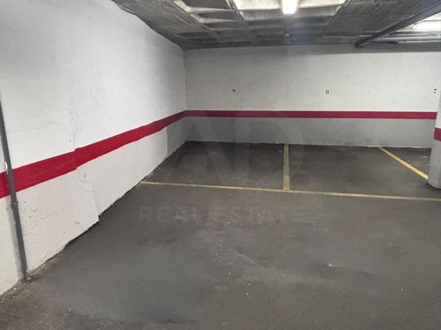 Garasje til salgs i Barrio del Centro, Alicante by - € 35 000 (Ref: 9987547)