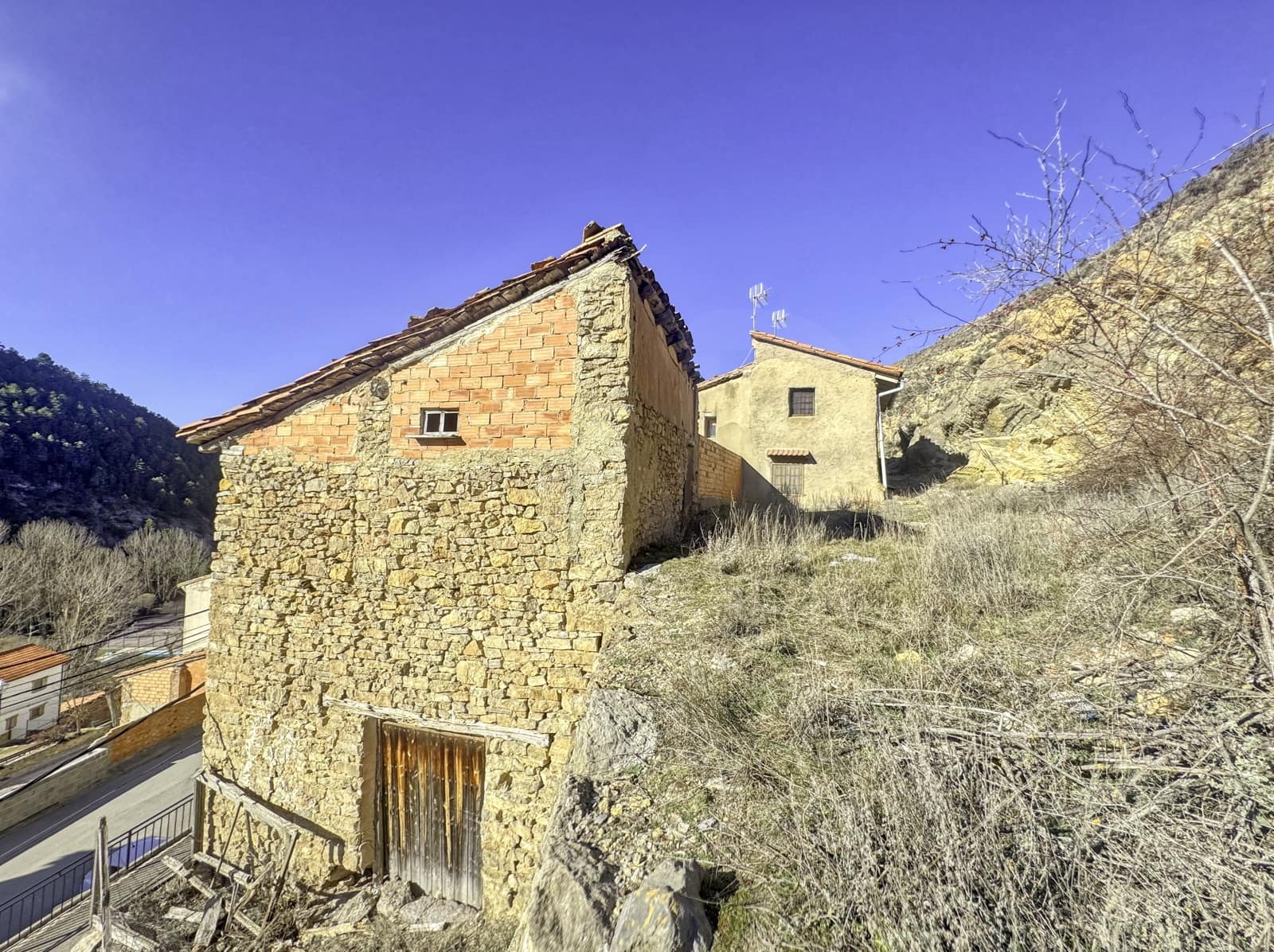 Mark till salu i Teruel stad - 33 000 € (Ref: 9987548)