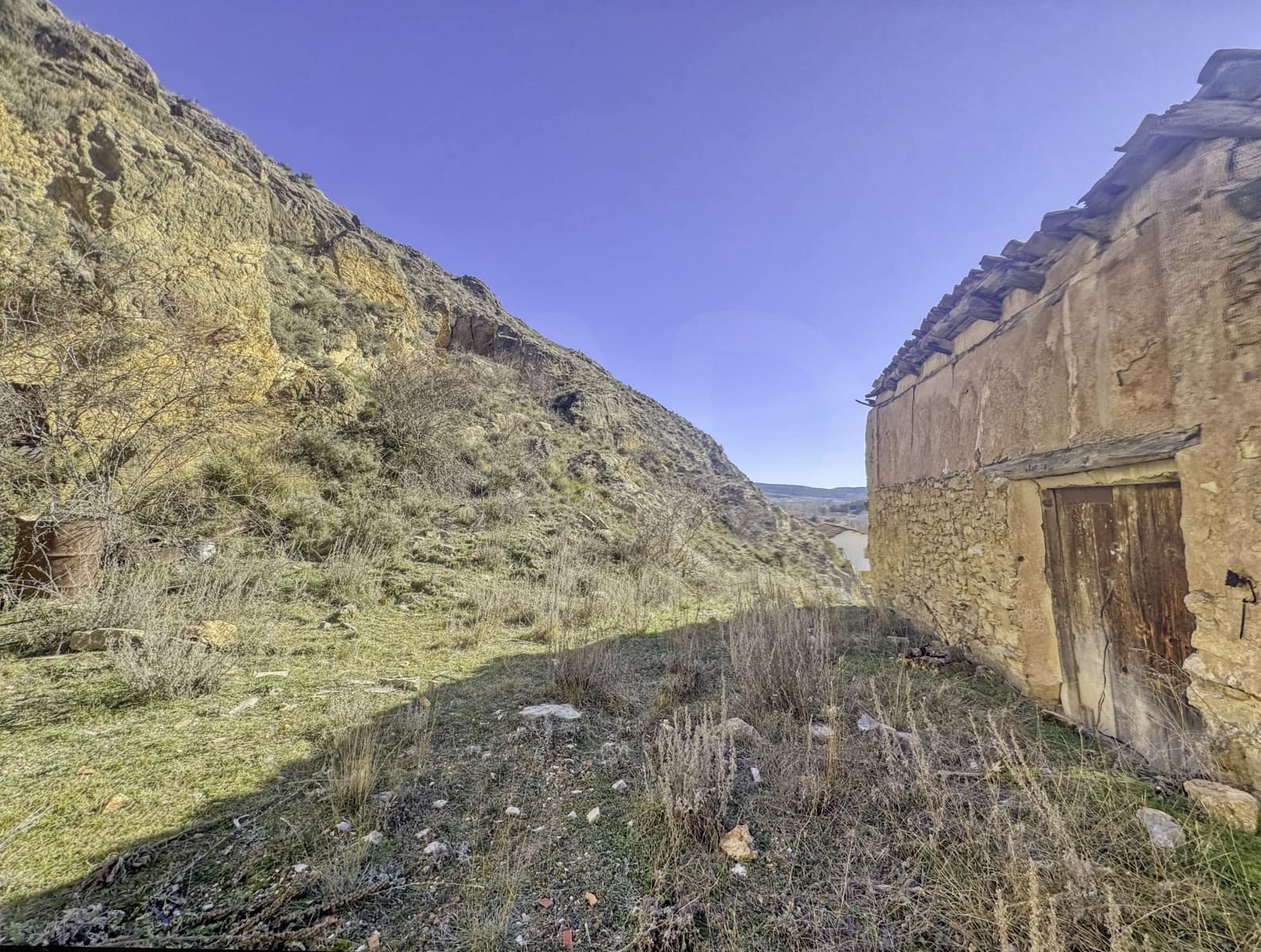 Mark till salu i Teruel stad - 33 000 € (Ref: 9987548)