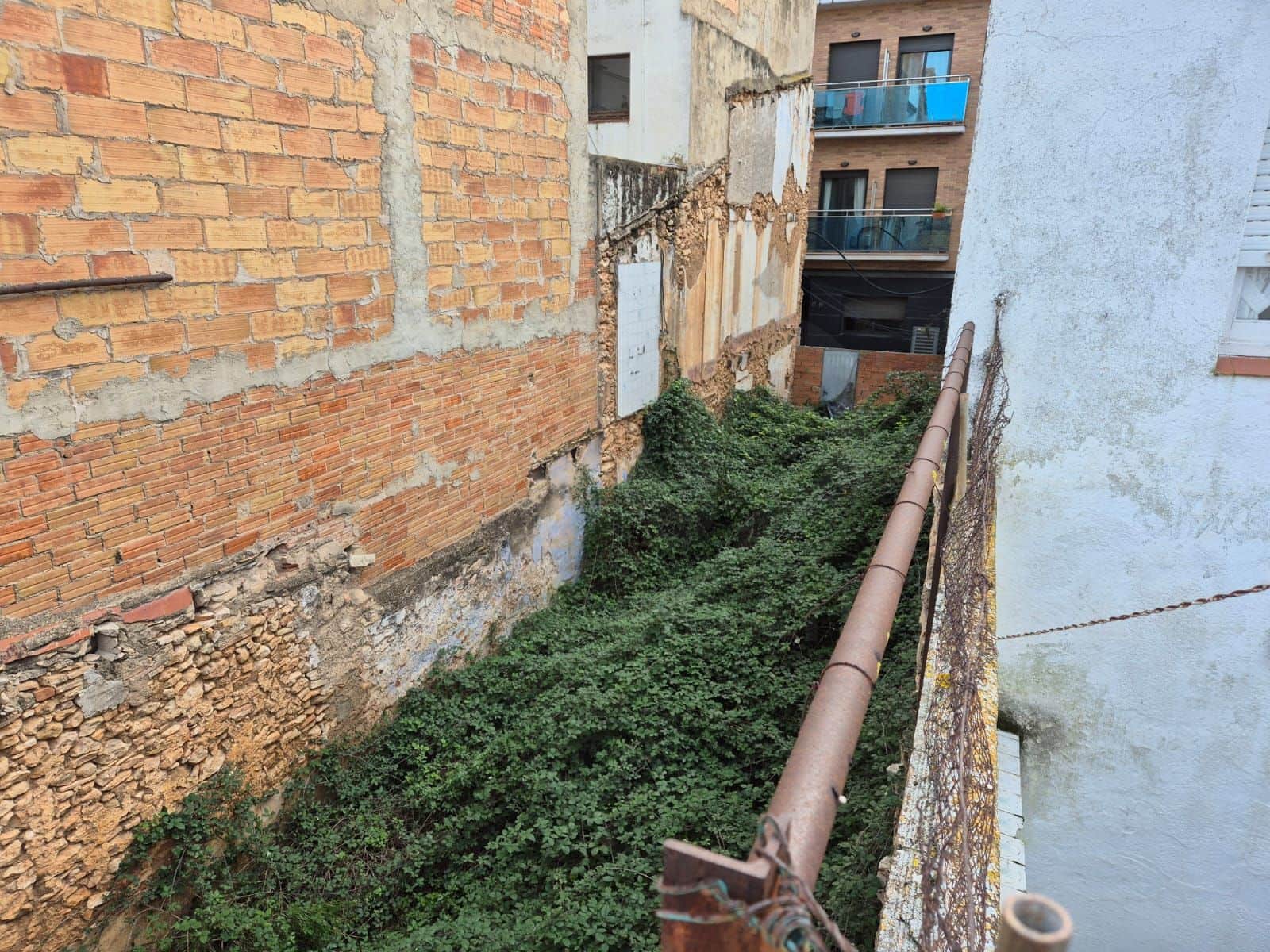 Undeveloped Land for sale in Tarragona city - € 30,000 (Ref: 9987549)
