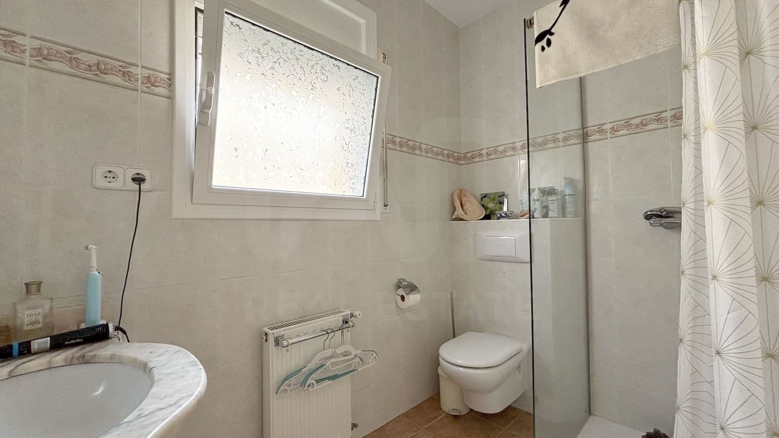 Chalet de 3 habitaciones en Girona ciudad en venta - 532.000 € (Ref: 9987550)