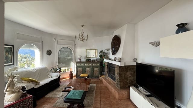 Chalet de 3 habitaciones en Girona ciudad en venta - 532.000 € (Ref: 9987550)