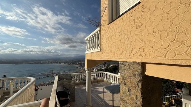 Chalet de 3 habitaciones en Girona ciudad en venta - 532.000 € (Ref: 9987550)