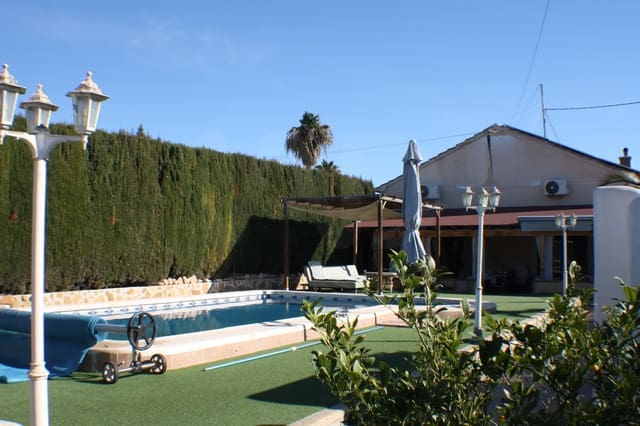 Chalet de 4 habitaciones en Formentera del Segura en venta con piscina garaje - 487.900 € (Ref: 9987551)