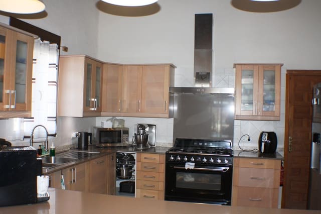 Chalet de 4 habitaciones en Formentera del Segura en venta con piscina garaje - 487.900 € (Ref: 9987551)