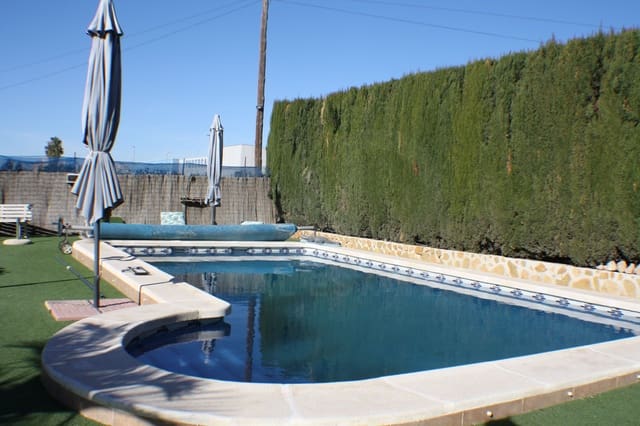 Chalet de 4 habitaciones en Formentera del Segura en venta con piscina garaje - 487.900 € (Ref: 9987551)