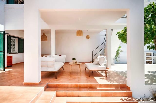 Chalet de 3 habitaciones en Girona ciudad en venta - 735.000 € (Ref: 9987556)