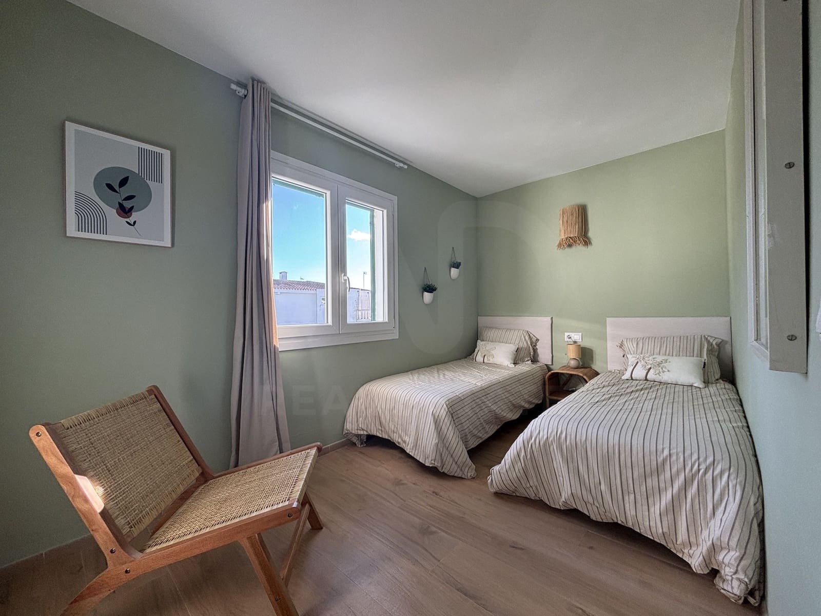 Chalet de 3 habitaciones en Girona ciudad en venta - 735.000 € (Ref: 9987556)