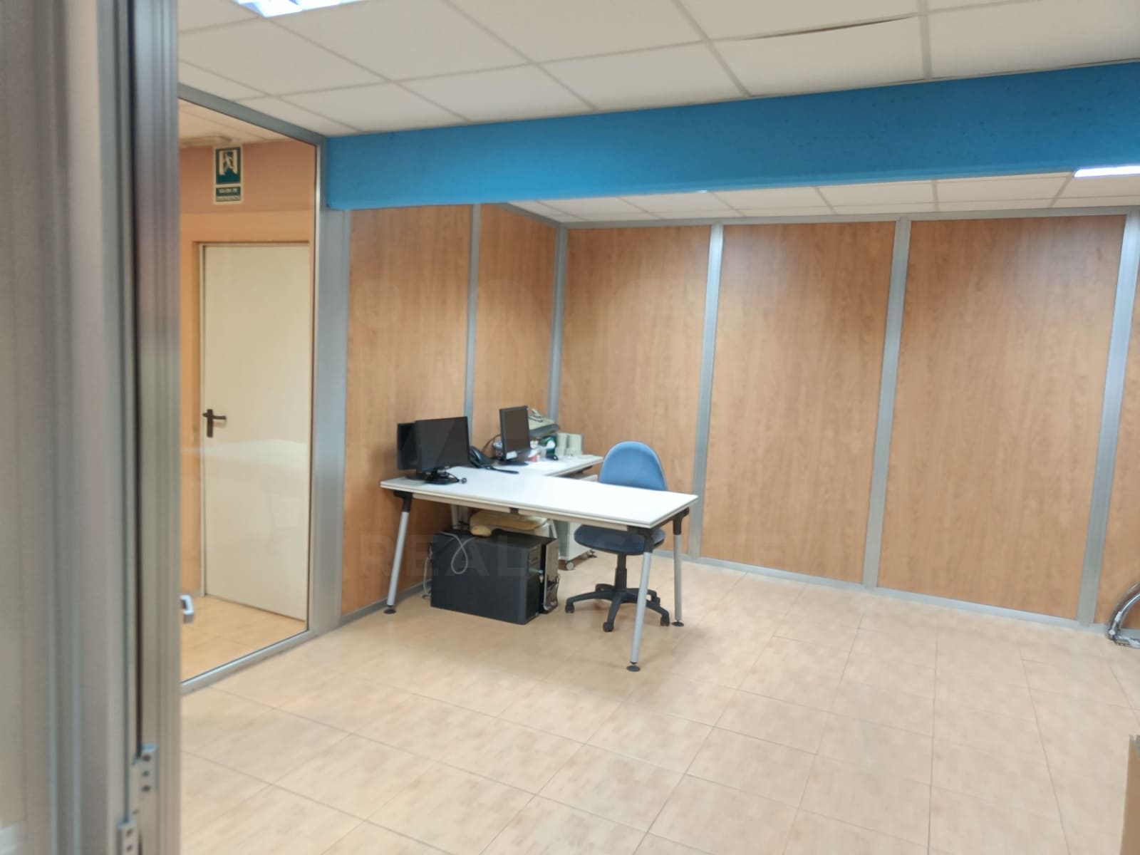 Gewerbe zu verkaufen in Barcelona Stadt mit Garage - 444.000 € (Ref: 9987557)