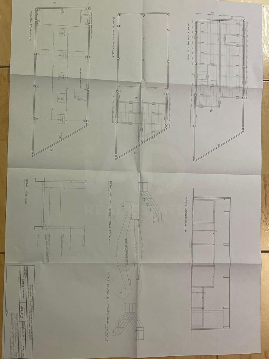 Erhverv til salg i Santa Eulalia de Roncana med garage - € 444.000 (Ref: 9987557)
