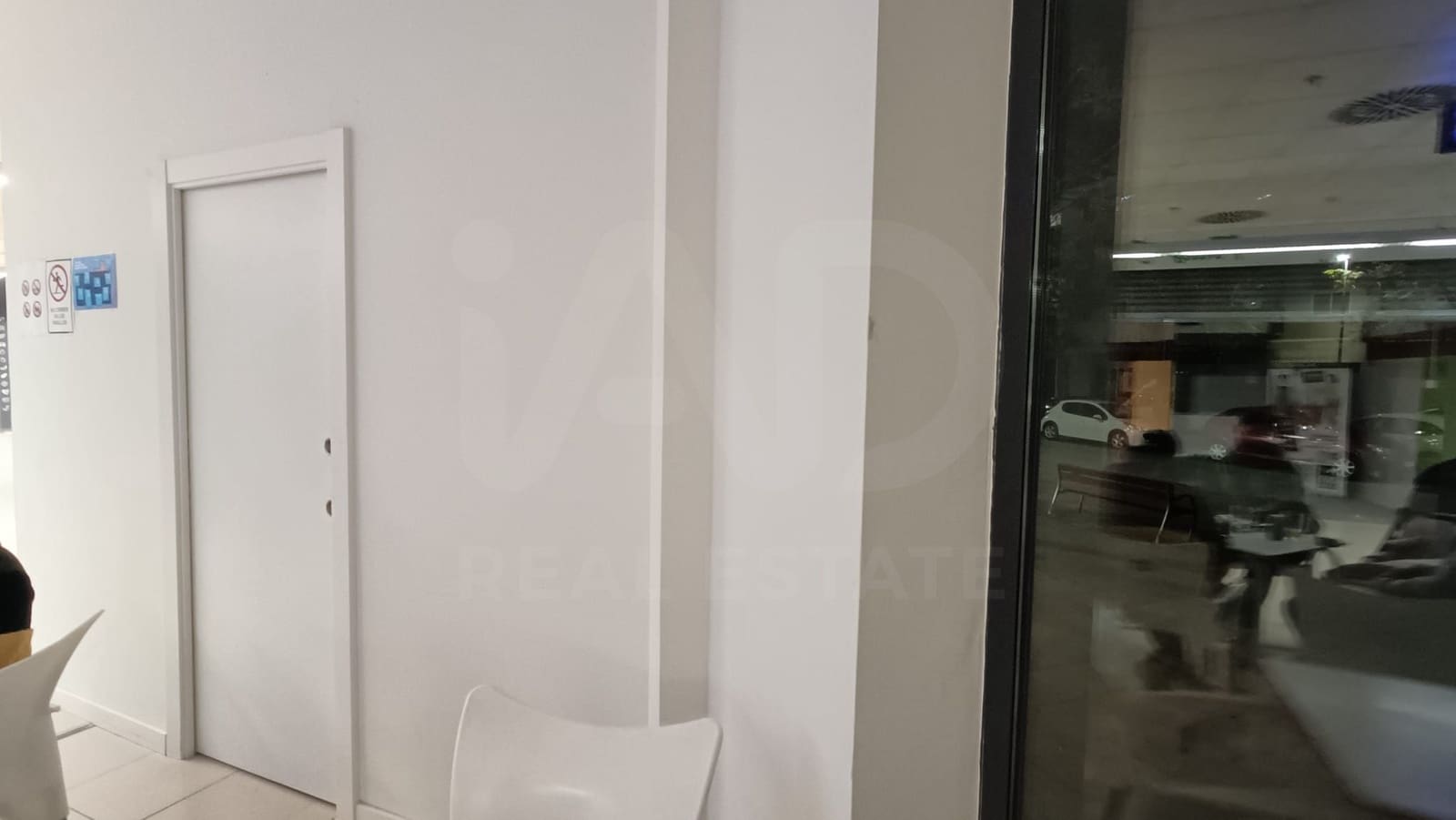 Gewerbe zu vermieten in Barcelona Stadt - 746 € (Ref: 9987559)