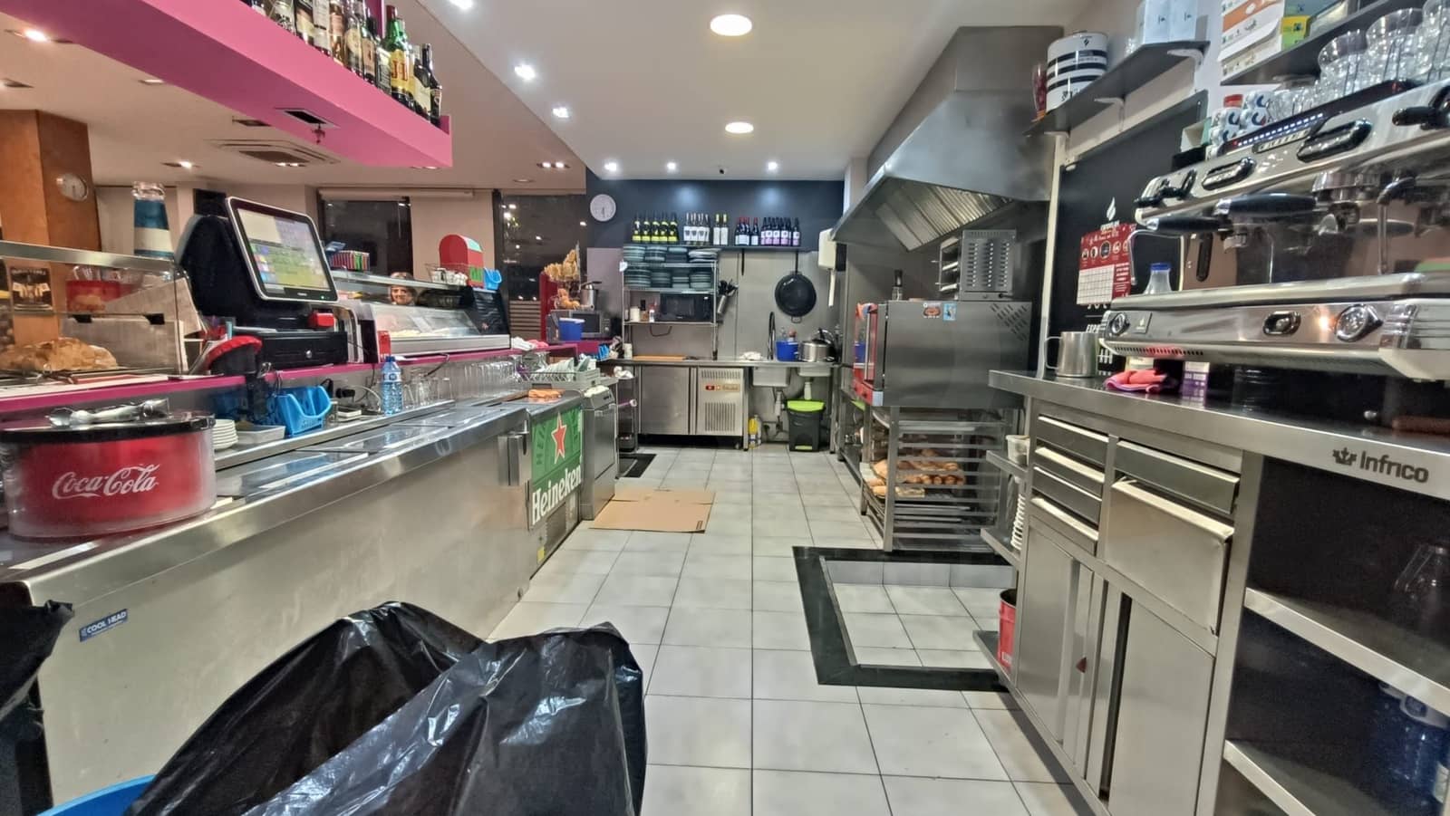 Gewerbe zu vermieten in Barcelona Stadt - 746 € (Ref: 9987559)