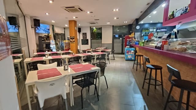 Gewerbe zu vermieten in Barcelona Stadt - 746 € (Ref: 9987559)