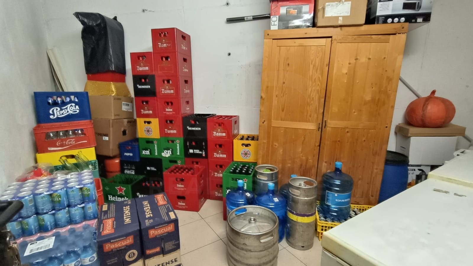 Gewerbe zu vermieten in Barcelona Stadt - 746 € (Ref: 9987559)