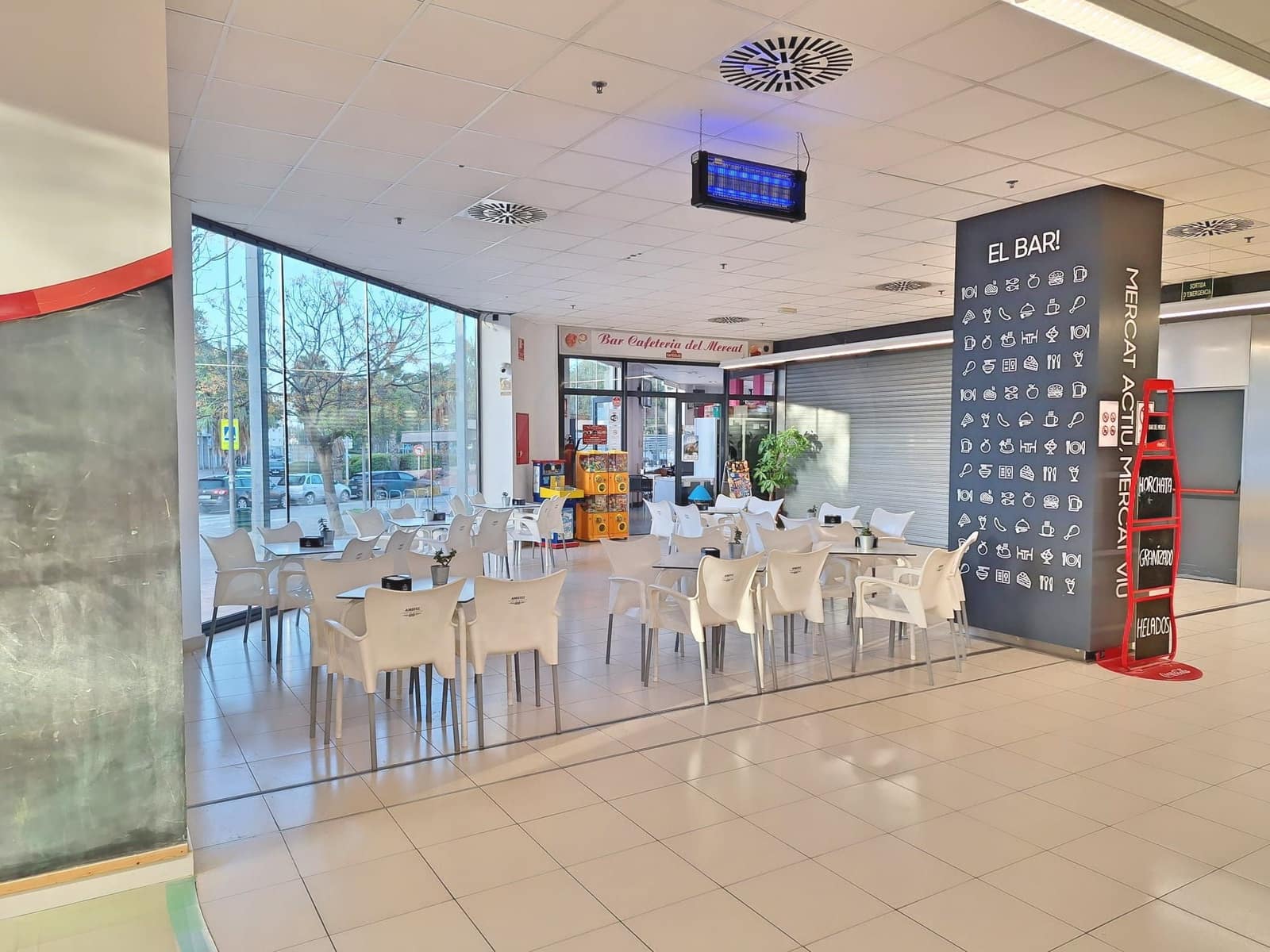 Gewerbe zu vermieten in Barcelona Stadt - 746 € (Ref: 9987559)