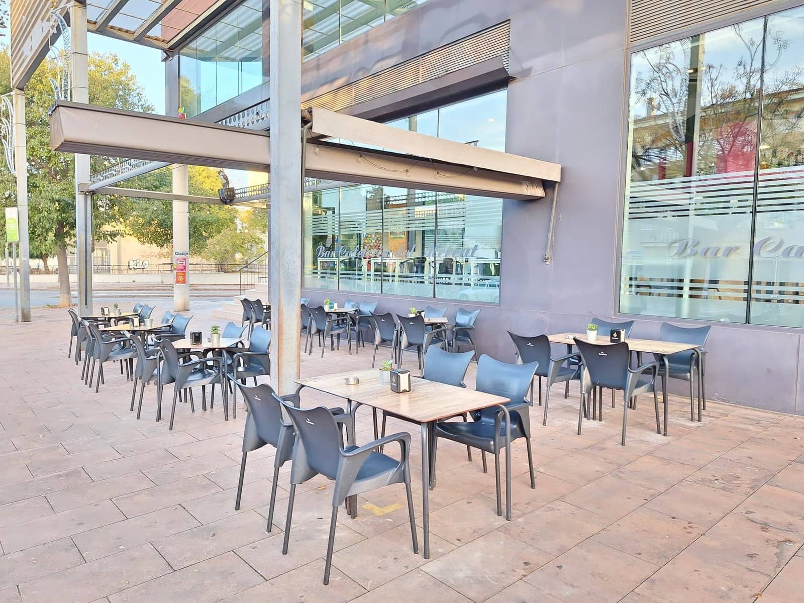 Gewerbe zu vermieten in Barcelona Stadt - 746 € (Ref: 9987559)