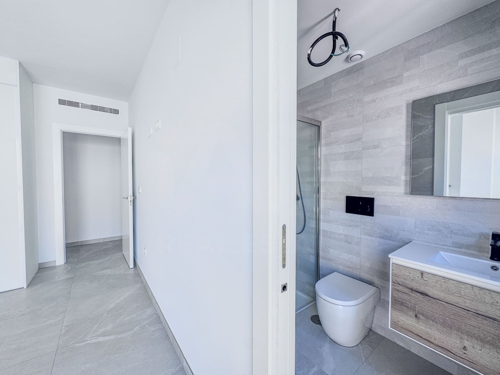 2 soveværelse Lejlighed til salg i Torrevieja med swimmingpool - € 265.000 (Ref: 9987560)