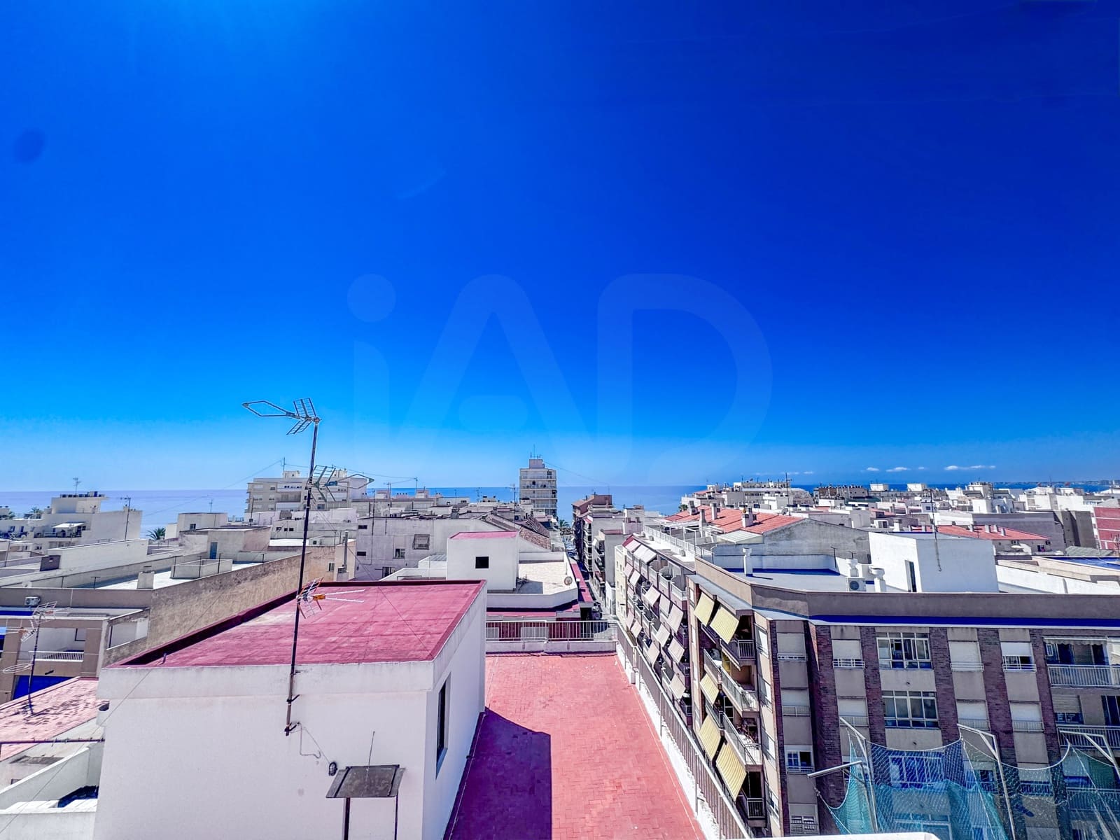 2 soveværelse Lejlighed til salg i Torrevieja med swimmingpool - € 265.000 (Ref: 9987560)