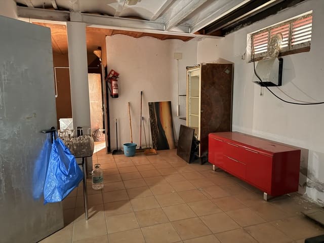 Chalet de 2 habitaciones en Girona ciudad en venta - 270.000 € (Ref: 9987563)