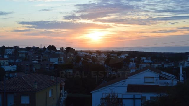 Ubebygd land til salgs i Tarragona by - € 10 000 (Ref: 9987566)