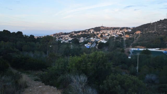 Ubebygd land til salgs i Tarragona by - € 10 000 (Ref: 9987566)