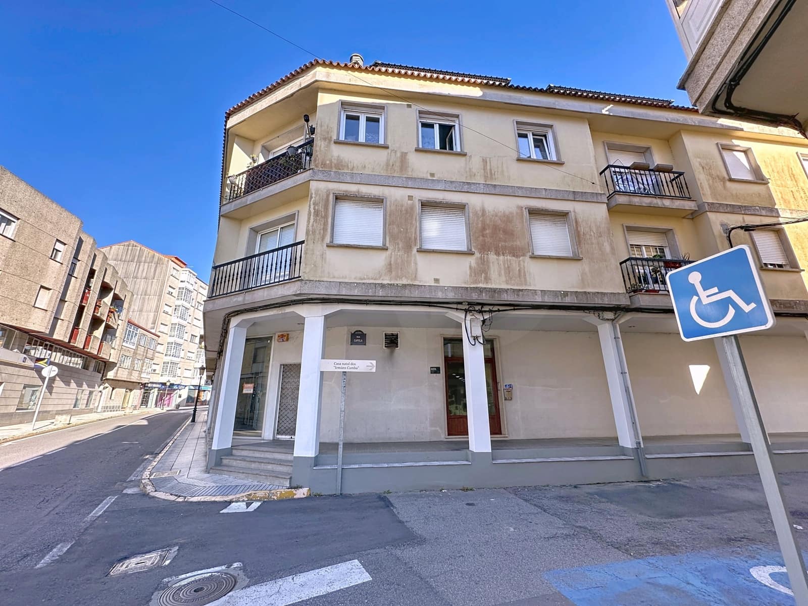 Commercieel te koop in Pontevedra stad - € 119.000 (Ref: 9987567)