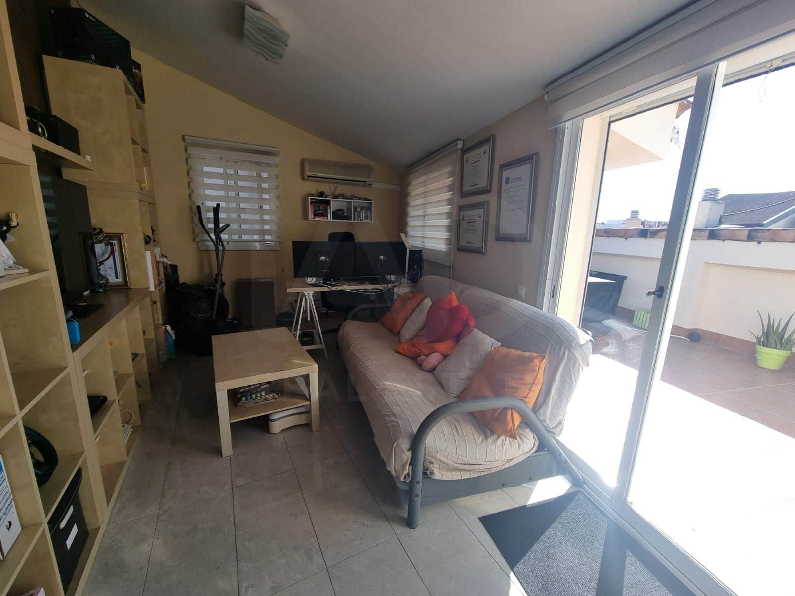 3 sovrum Lägenhet till salu i Barcelona stad med garage - 261 900 € (Ref: 9987568)