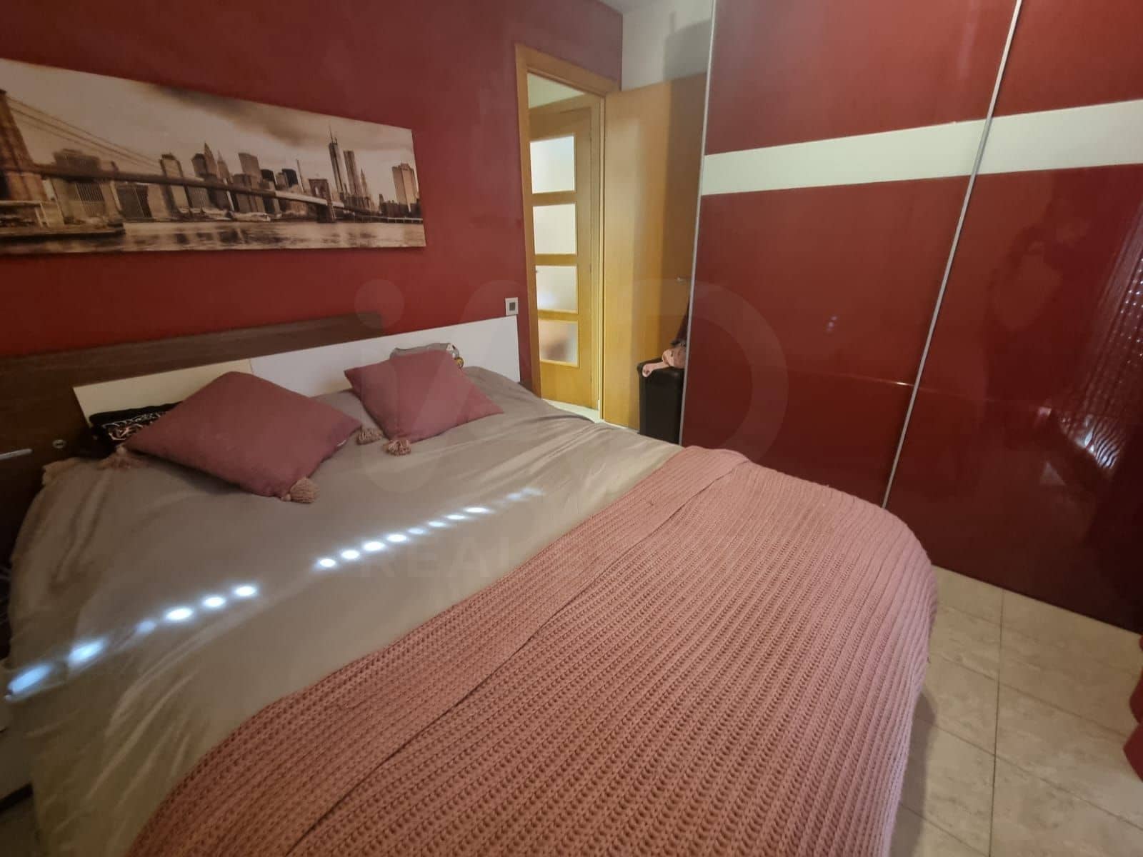 3 sovrum Lägenhet till salu i Barcelona stad med garage - 261 900 € (Ref: 9987568)