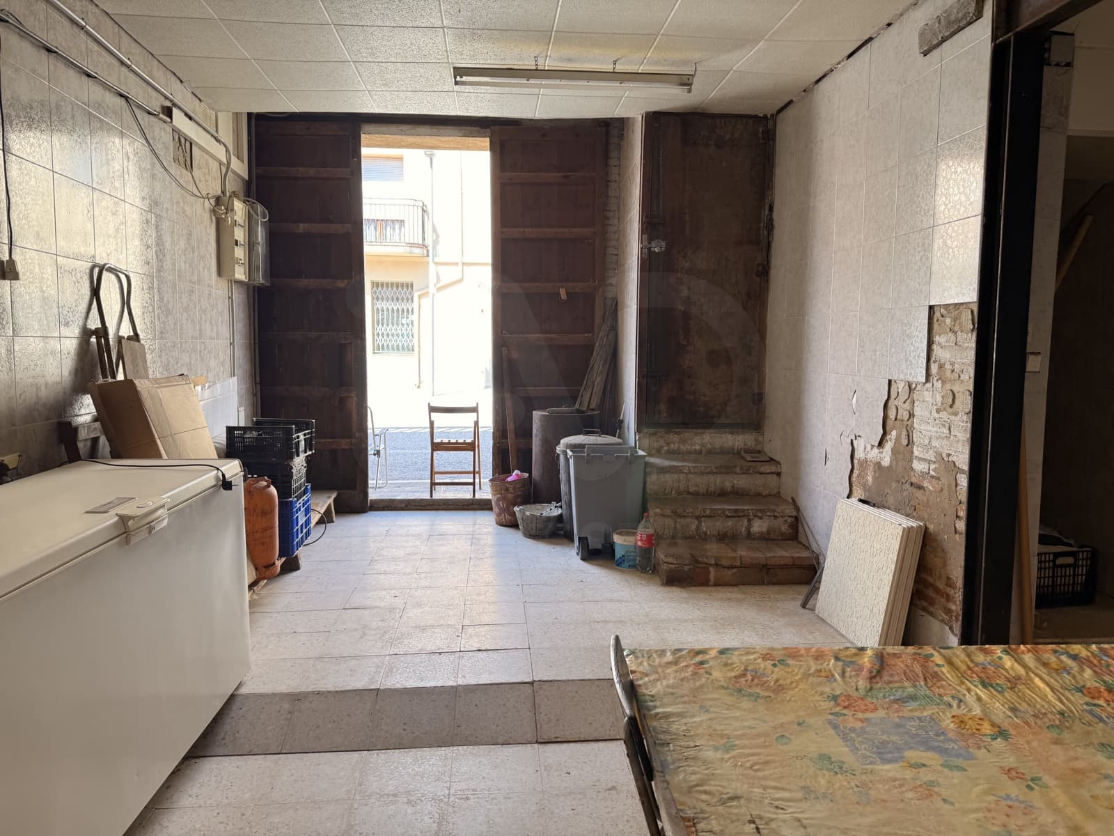 6 makuuhuone Kaupallinen myytävänä paikassa Tarragona kaupunki - 169 000 € (Ref: 9987570)
