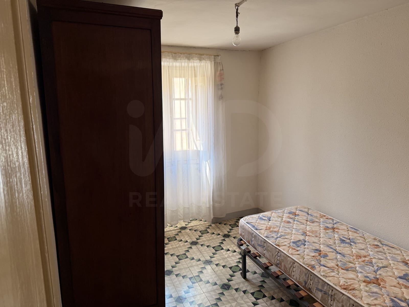 6 makuuhuone Kaupallinen myytävänä paikassa Tarragona kaupunki - 169 000 € (Ref: 9987570)