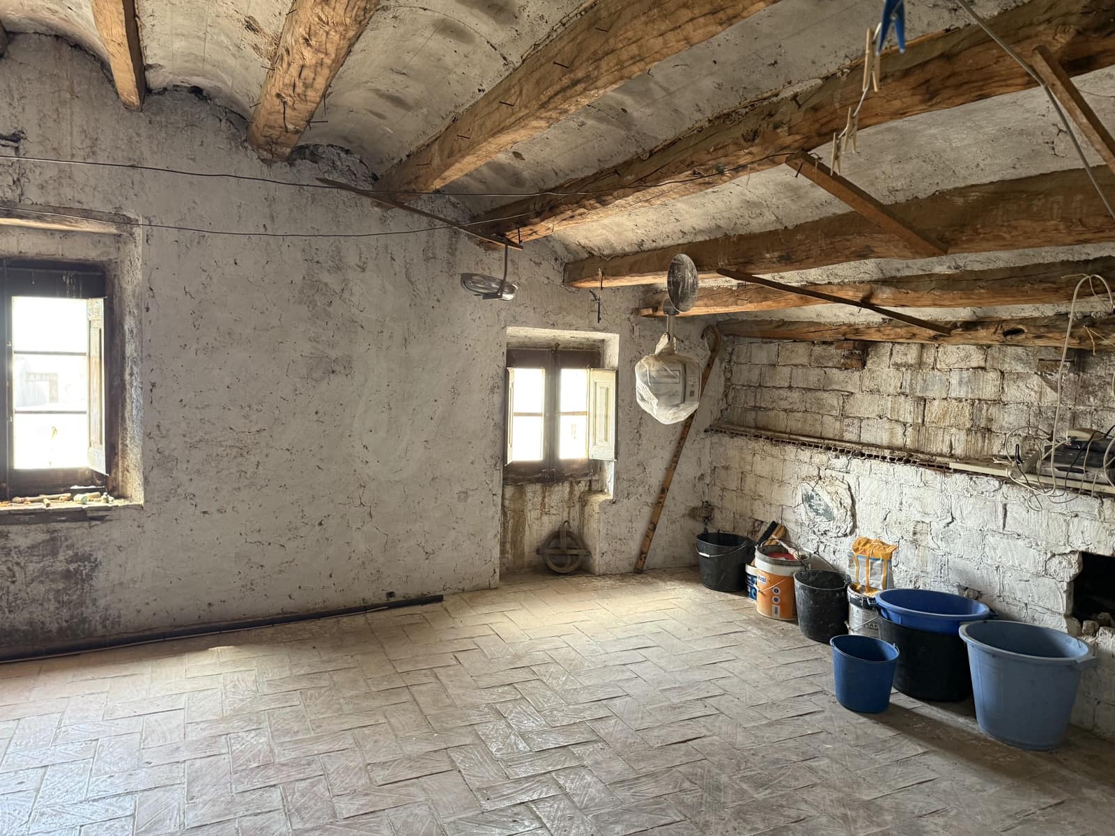 6 makuuhuone Kaupallinen myytävänä paikassa Tarragona kaupunki - 169 000 € (Ref: 9987570)