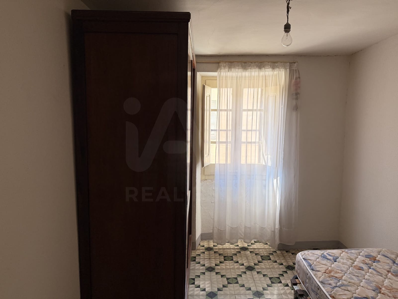 6 makuuhuone Kaupallinen myytävänä paikassa Tarragona kaupunki - 169 000 € (Ref: 9987570)