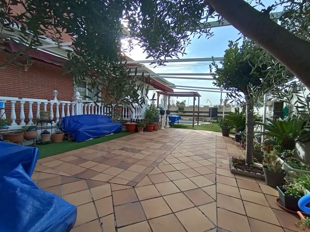 5 chambre Villa/Maison à vendre à Meco - 579 990 € (Ref: 9987576)