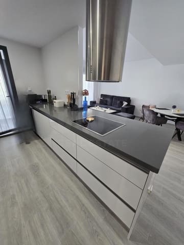2 soveværelse Lejlighed til salg i Alicante by med swimmingpool garage - € 278.000 (Ref: 9987577)