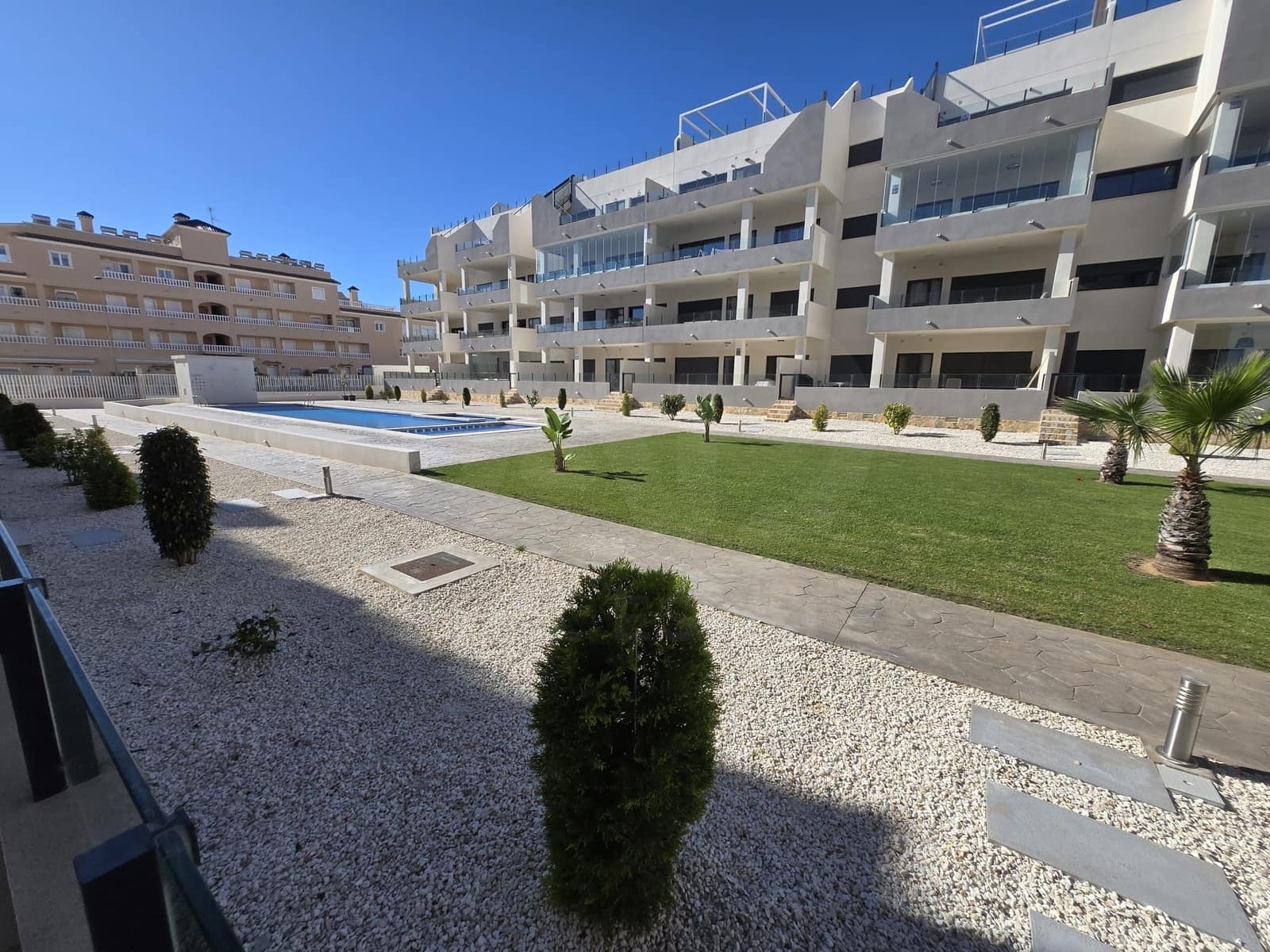 2 soveværelse Lejlighed til salg i Alicante by med swimmingpool garage - € 278.000 (Ref: 9987577)