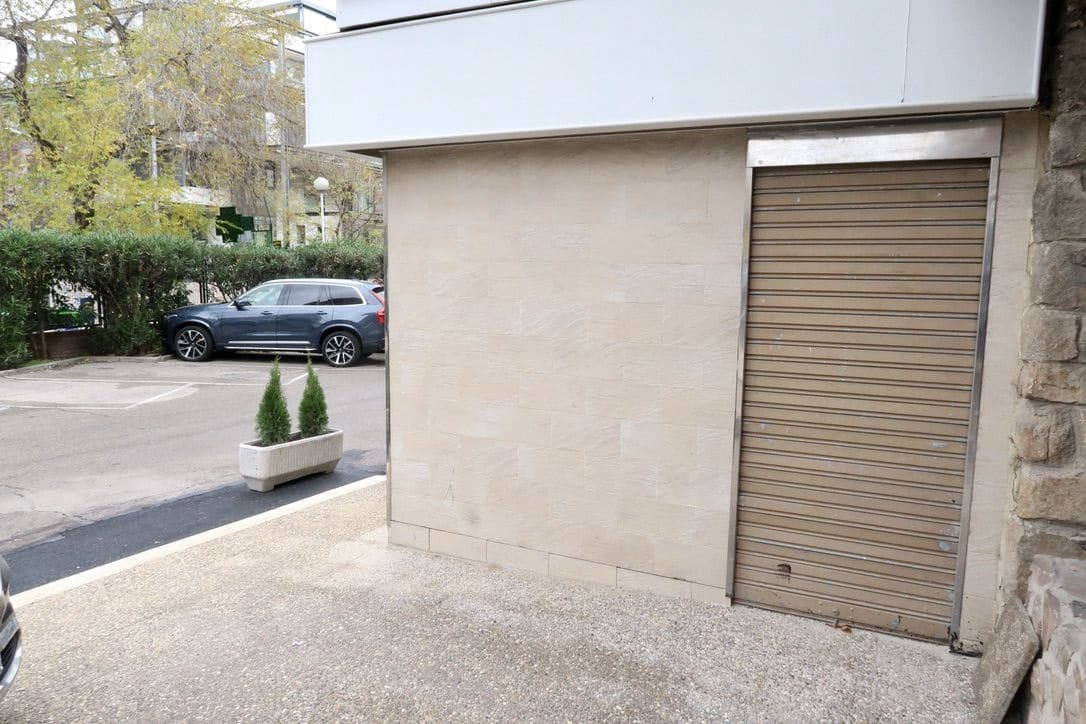 Erhverv til salg i Madrid by - € 1.050.000 (Ref: 9987578)