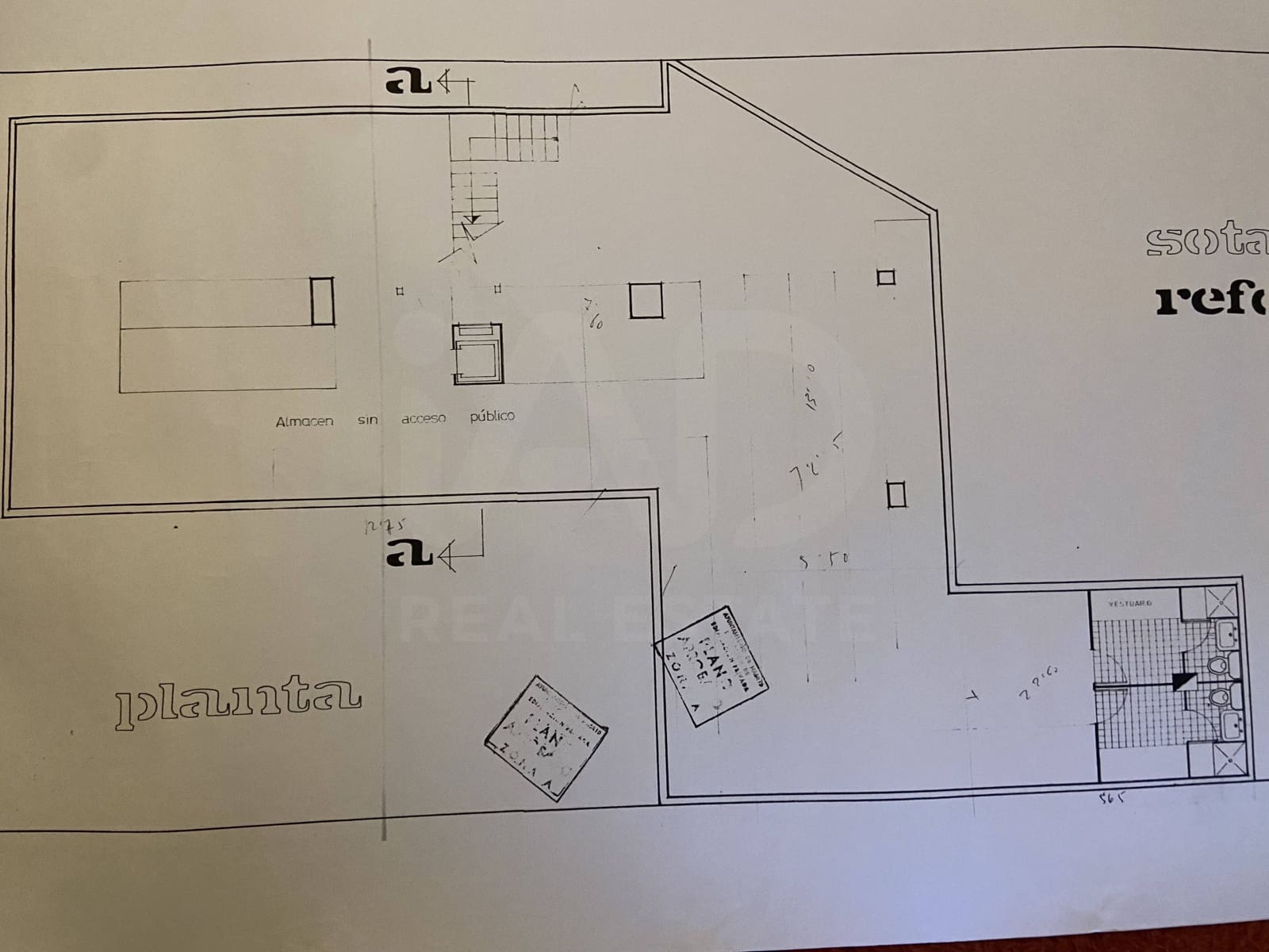 Erhverv til salg i Madrid by - € 1.050.000 (Ref: 9987578)