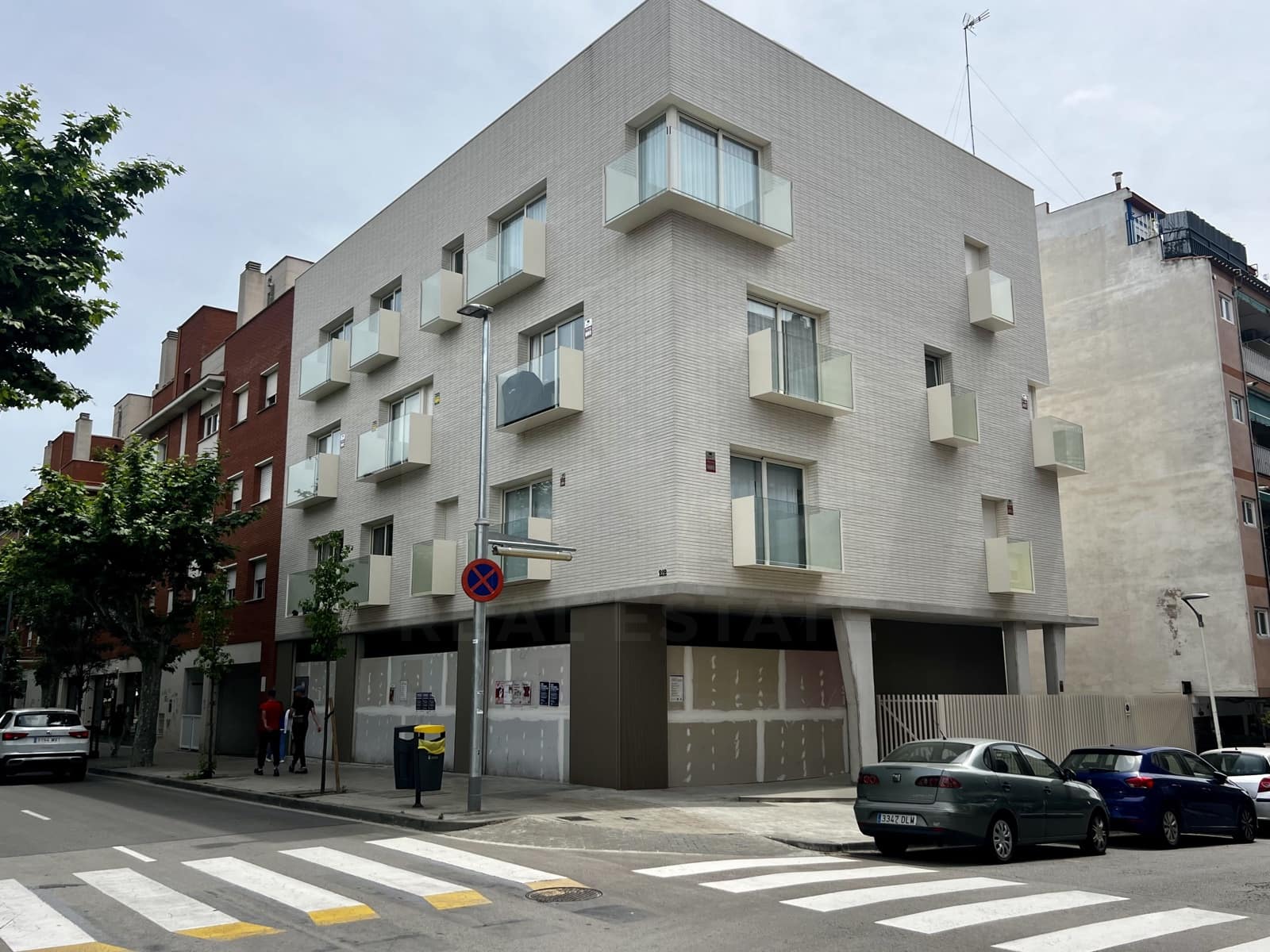 Erhverv til salg i Barcelona by - € 340.000 (Ref: 9987580)