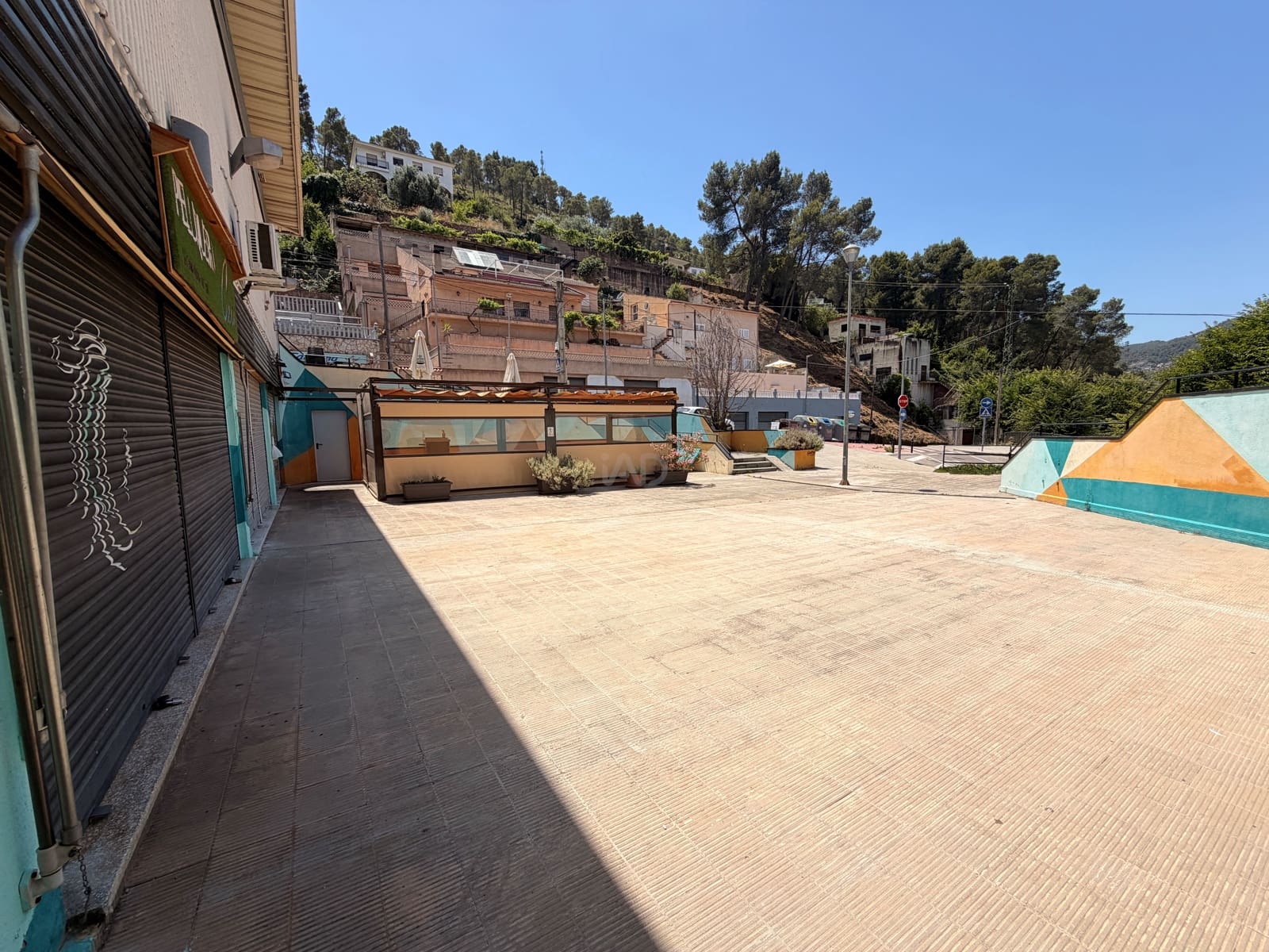 Local Comercial de 4 habitaciones en Barcelona ciudad en venta - 50.000 € (Ref: 9987582)